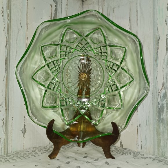 Vintage Hazel Atlas Uranium Glass Bowl - Picture 4 of 6